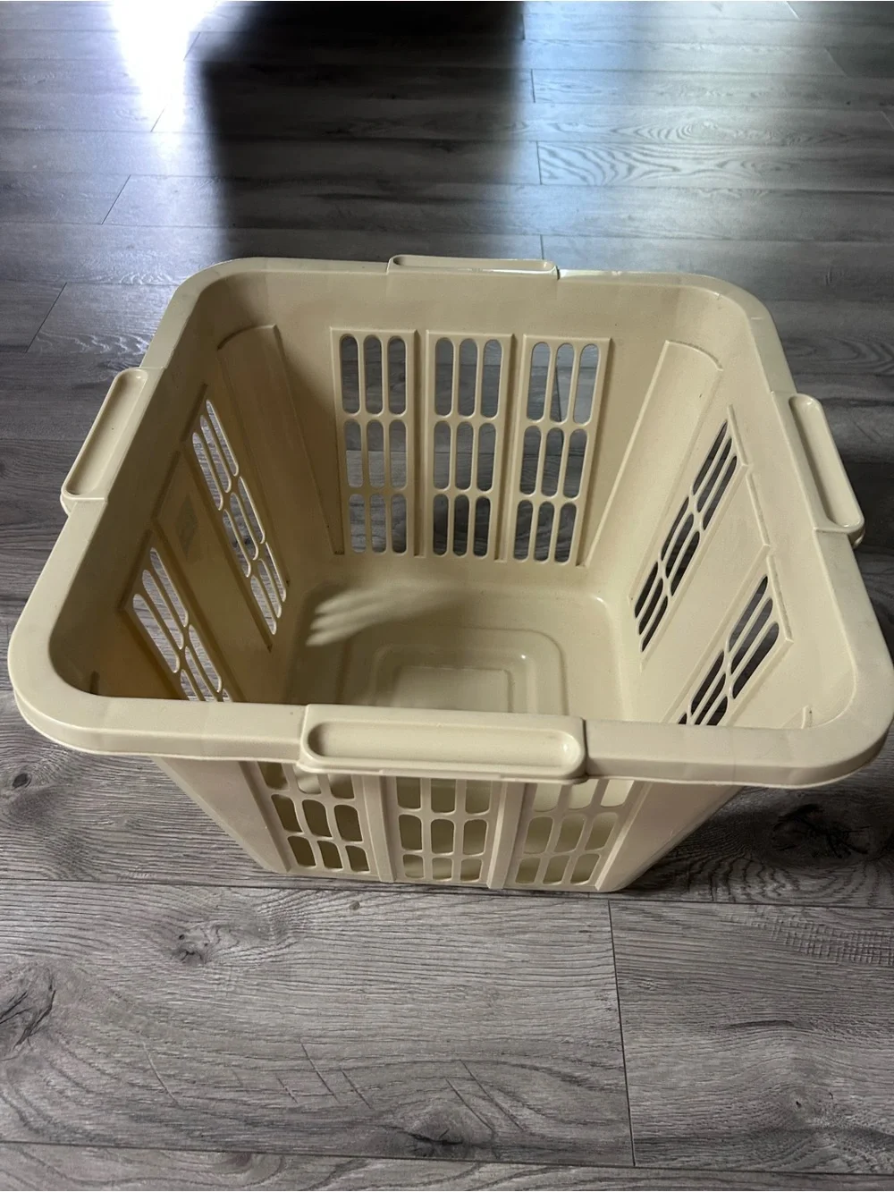 Tucker Laundry basket